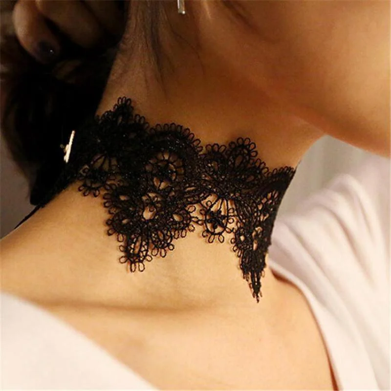 stretchy women bustiers and corsetsSeductive Wide Lace Choker