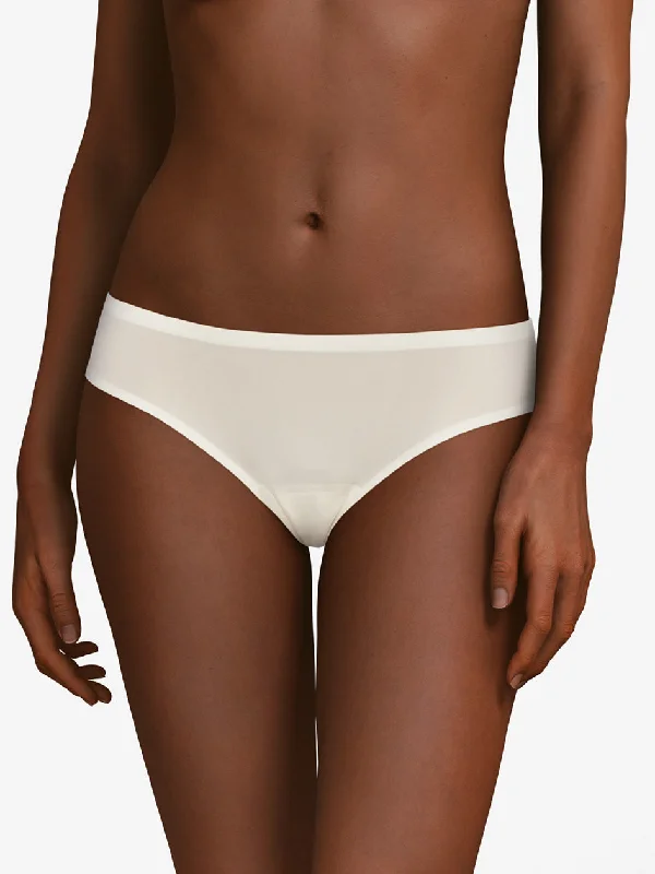 seamless low - rise women briefs for a sleek fitChantelle Soft Stretch Rio Brief in Ivory